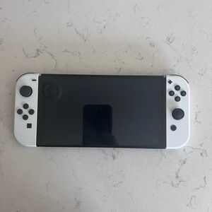 Nintendo Switch - OLED Model with white Joy-Con w/ Animal Crossing game!